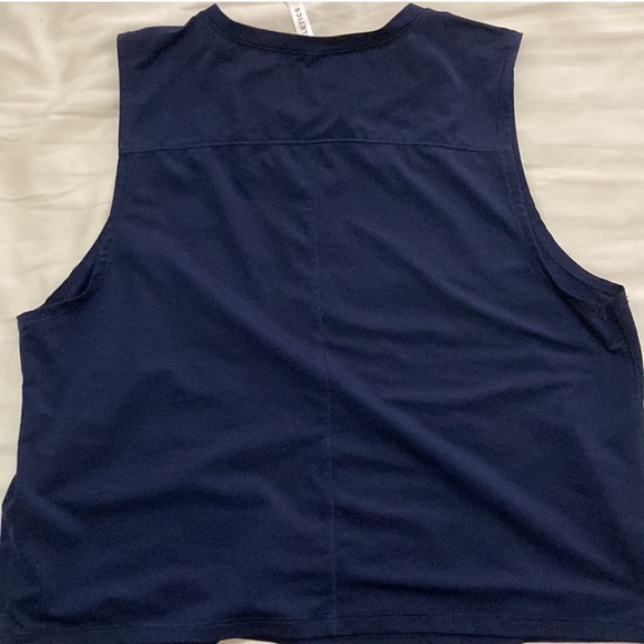 Fabletics LIKE NEW Tank Top - Navy - Sz Medium - Picture 3 of 6